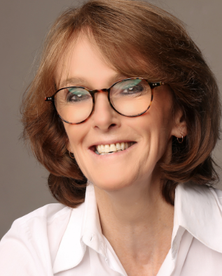 Head shot of Dr Cathy Foley